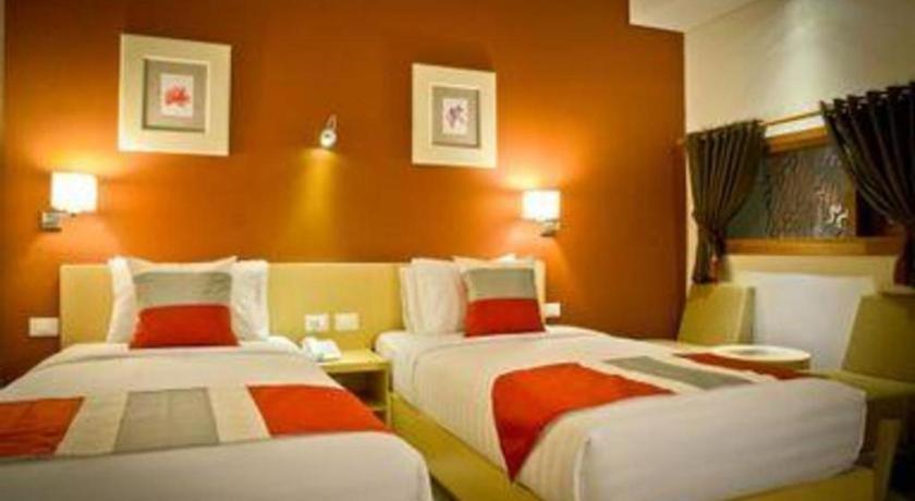 Hotel Tibera Taman Cibeunying Бандунг Екстер'єр фото