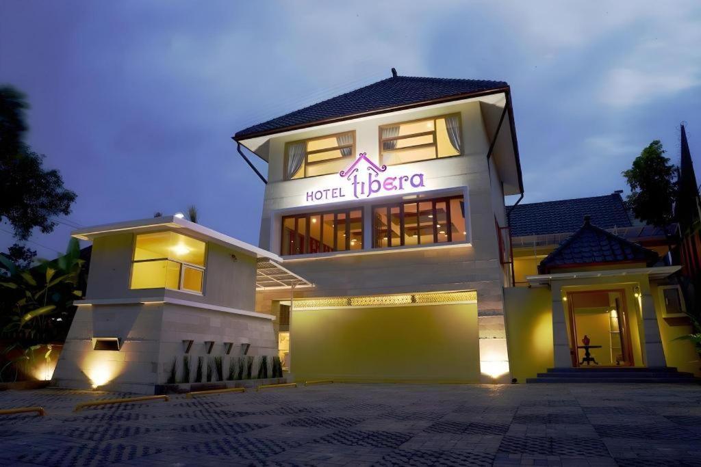 Hotel Tibera Taman Cibeunying Бандунг Екстер'єр фото